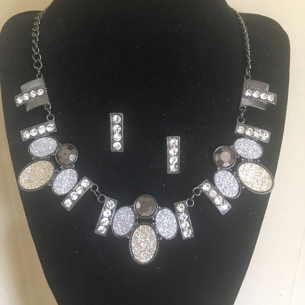 Bronze Tone Necklace and Earrings W/Rhinestones